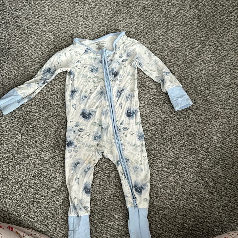 Caden Lane fold over Footies